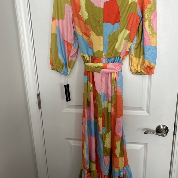 Absolutely stunning abstract printed shades of Donna Morgan's belted maxi Sz 4 - Picture 8 of 8